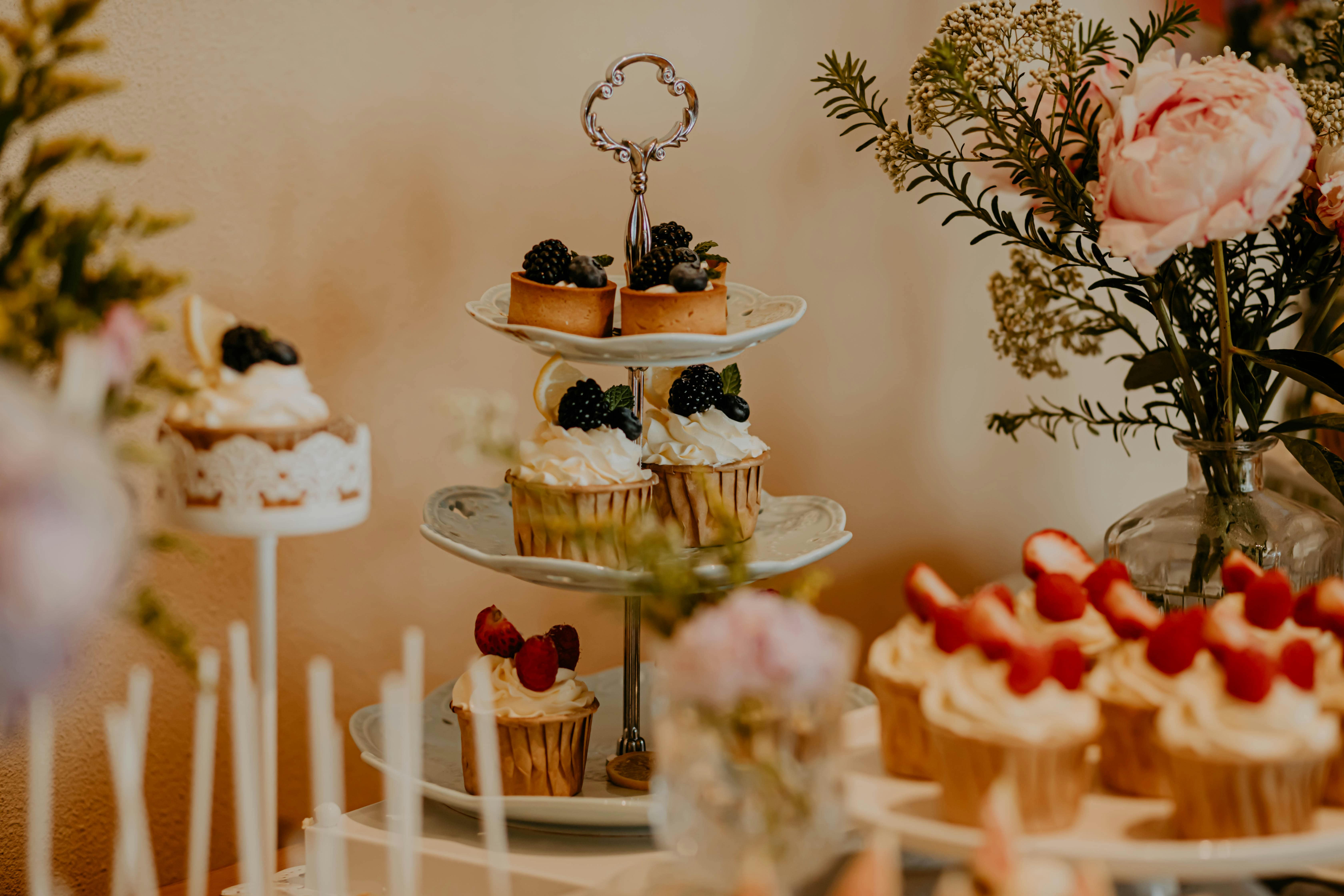 Floral,Custom Cakes & Dessert Tables